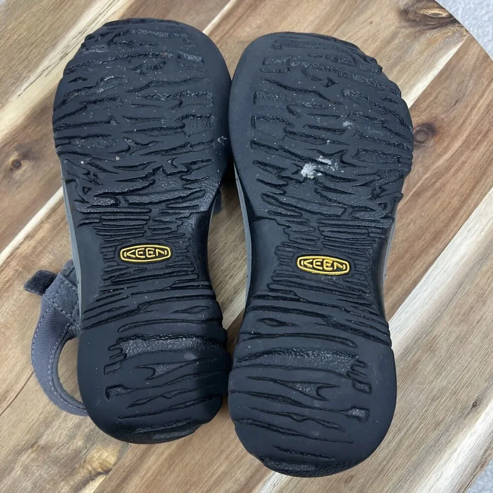 Keen rose sandals